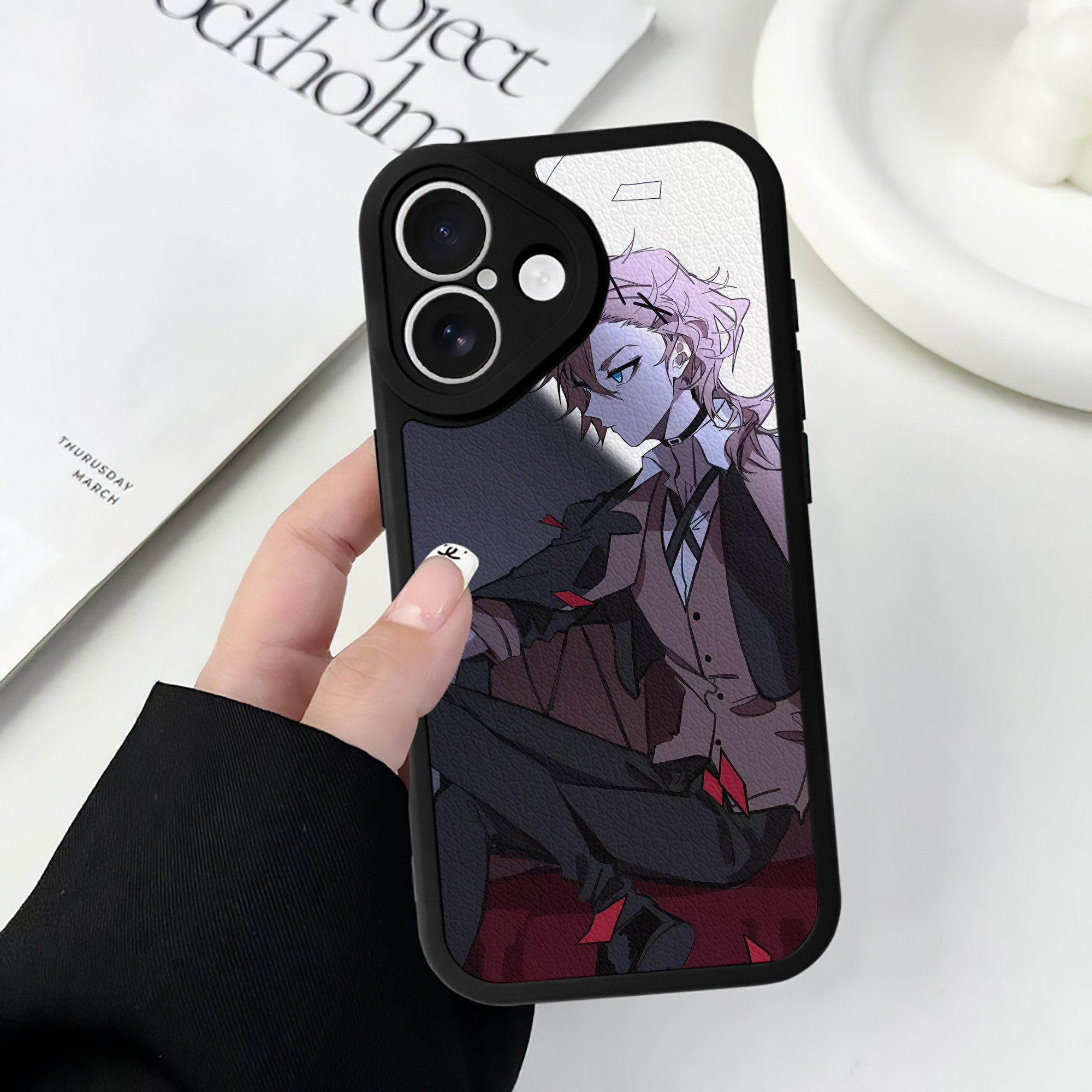 （画像用） 文豪ストレイドッグス Bungo Stray Dogs 【iPhone 16シリーズ対応】シリコンスマホケース（レザー調） 材質：シリコン